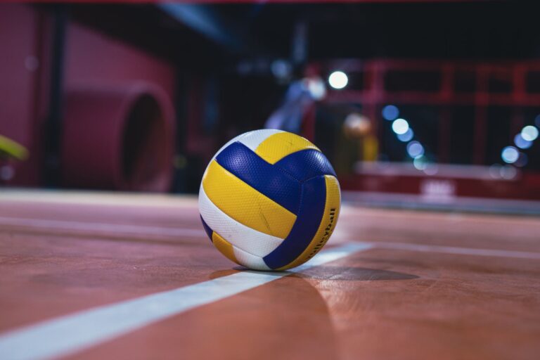 Mocs Volleyball Swept at UNC Greensboro Despite 14 Blocks
